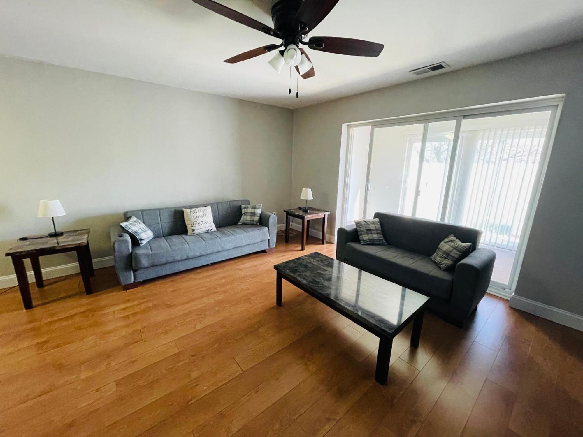 Apartment New 2br 2b Elkins Park, 1 Month Min - Parking *
