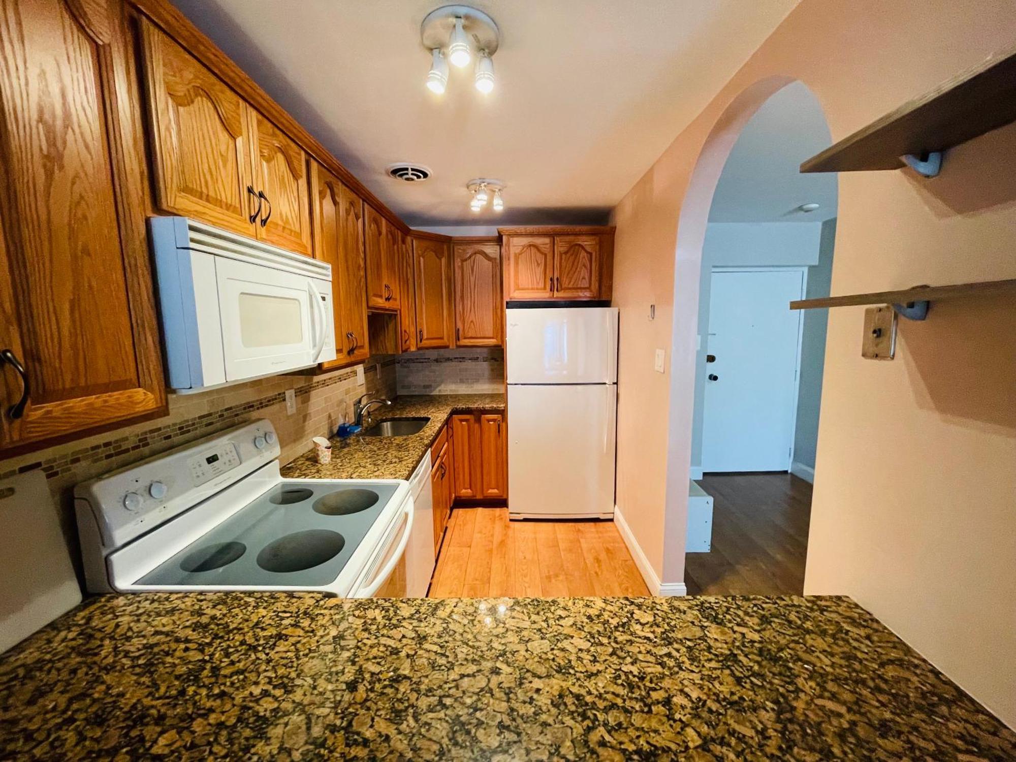 New 2br 2b Elkins Park, 1 Month Min - Parking Elkins Park