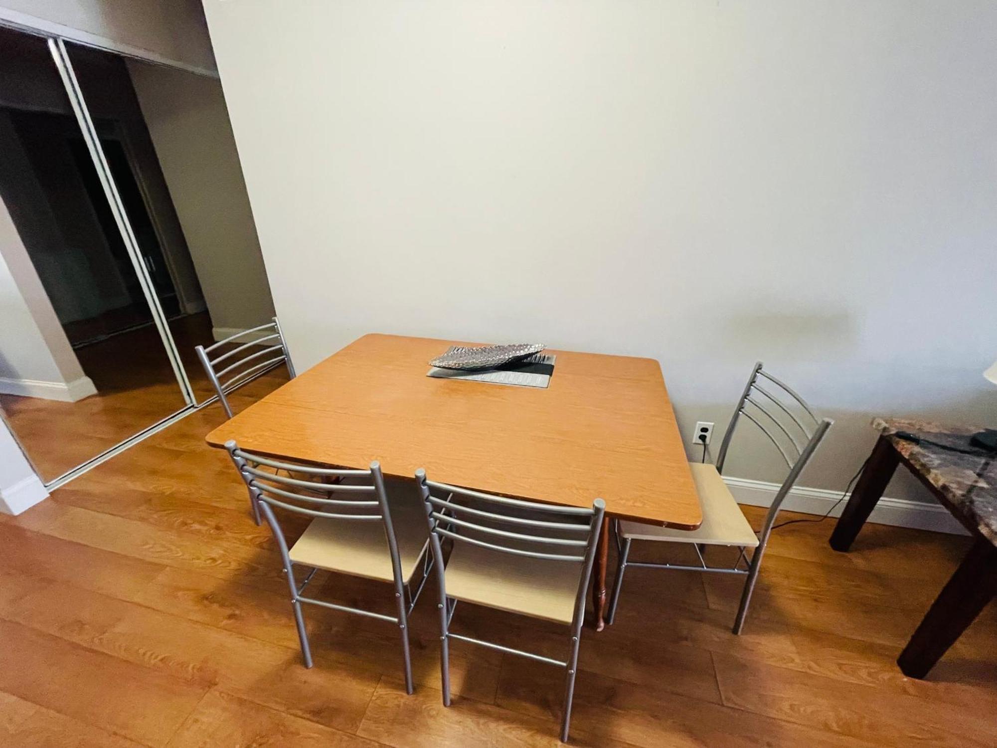 New 2br 2b Elkins Park, 1 Month Min - Parking *